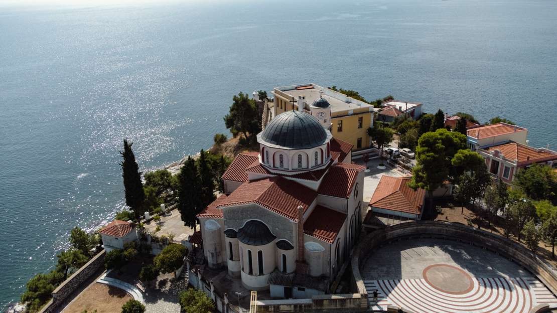 palia poli kavalas